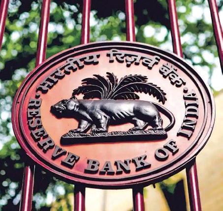 India to cut long-tenor bond issuance on waning demand