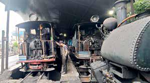 'Inferior quality coal' robs Darjeeling Himalayan Railway of steam