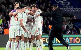 Sweet 16 wins for Bayern