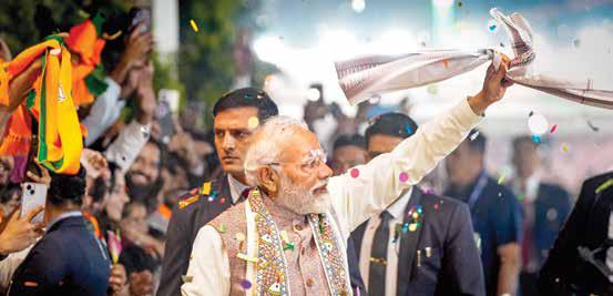 Landslide victory for NDA, Mahagathbandhan crashes