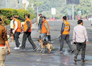 Cops track down vehicles parked near exploded car; quiz drivers