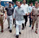 Parameshwara hints he too is in CM race in case of leadership change