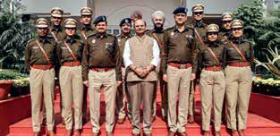 L-G Saxena interacts with IPS probationers