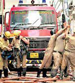 Four sustain burns after LPG cylinder blast in Nabi Karim