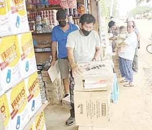 Retail stores raided for selling illicit cigarettes