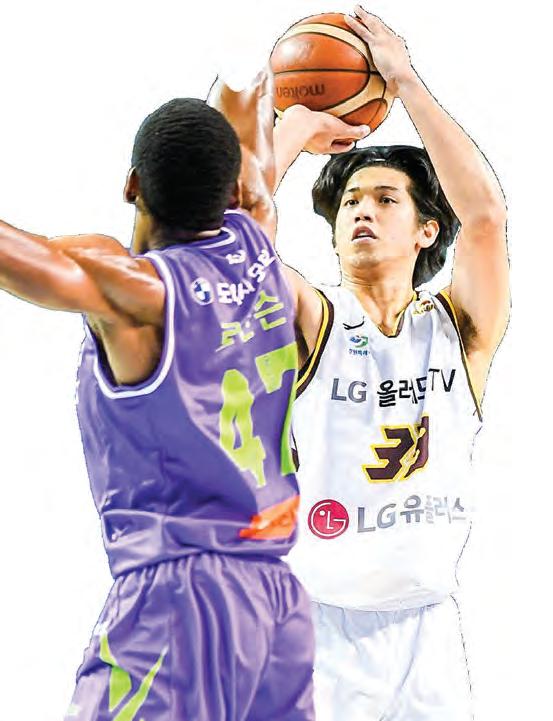 Tamayo, Sakers shut down Thunders