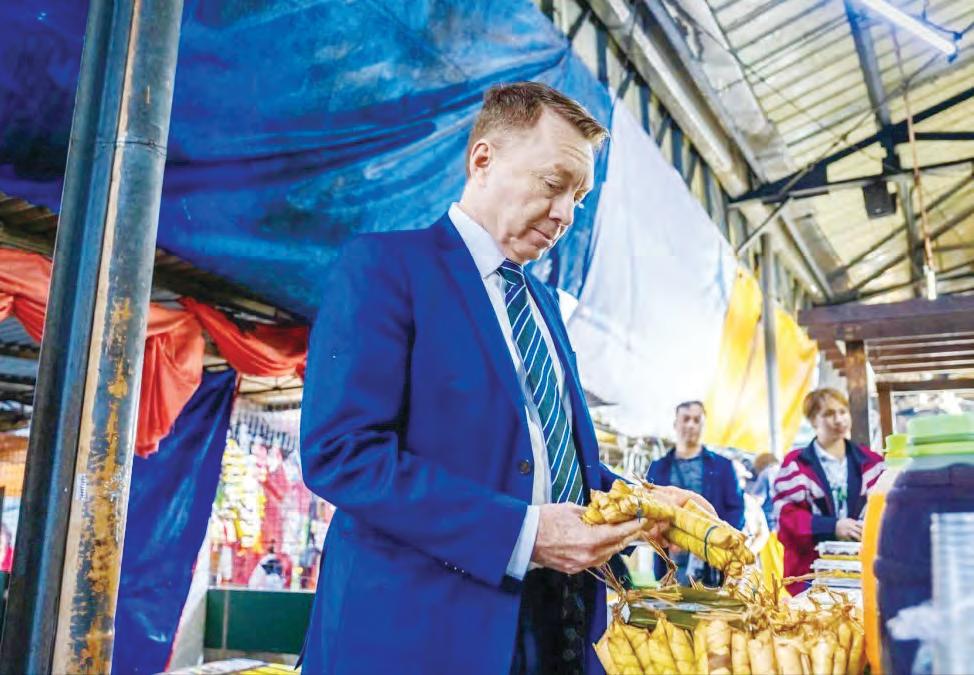 Australia envoy shares food crawl experiences in PH