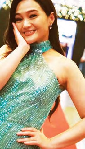 Gladys Reyes plays Madonna in a musical