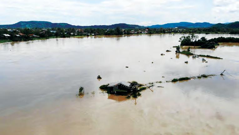 'Kalmaegi' rampages in Vietnam