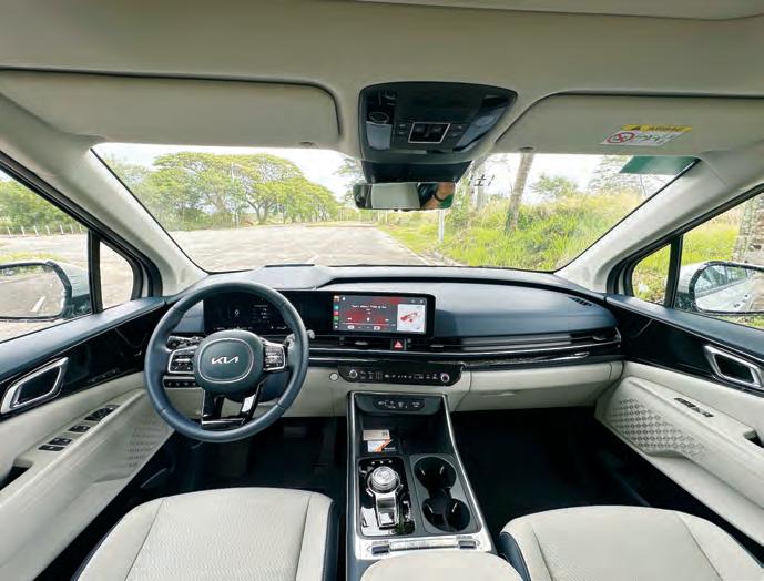 Korean-style luxury minivan