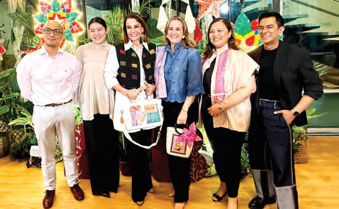 Christmas shopping and celebrating Filipiniana