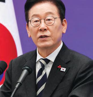 South Korean president weighs apology to North Korea over allegations of leafleting and drone use