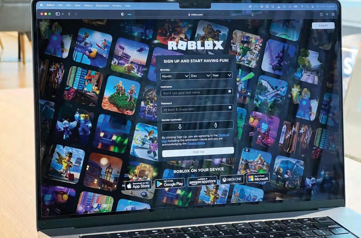 How are kids groomed online?