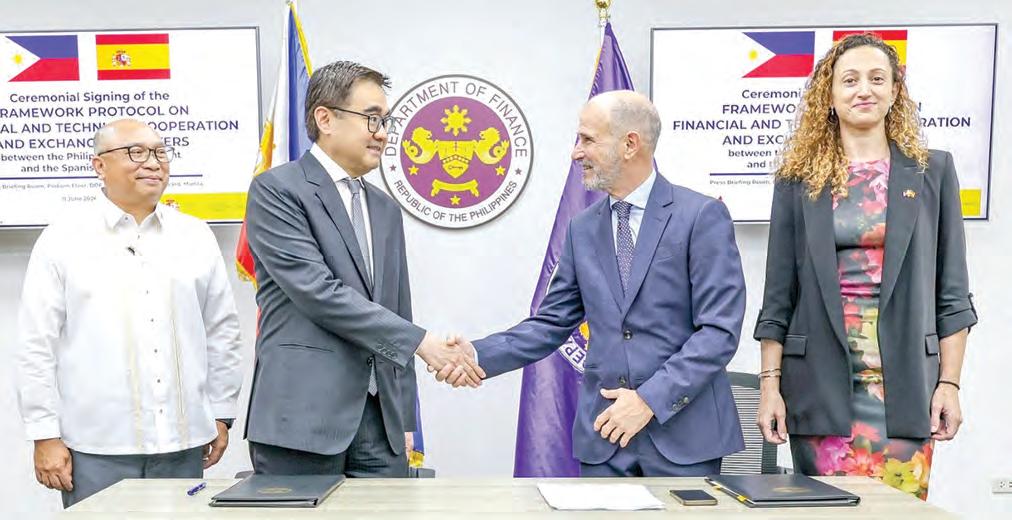 Gov't infra spending plunges 45%