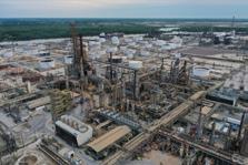 Big Oil Faces Bleak Refining Outlook for 2025