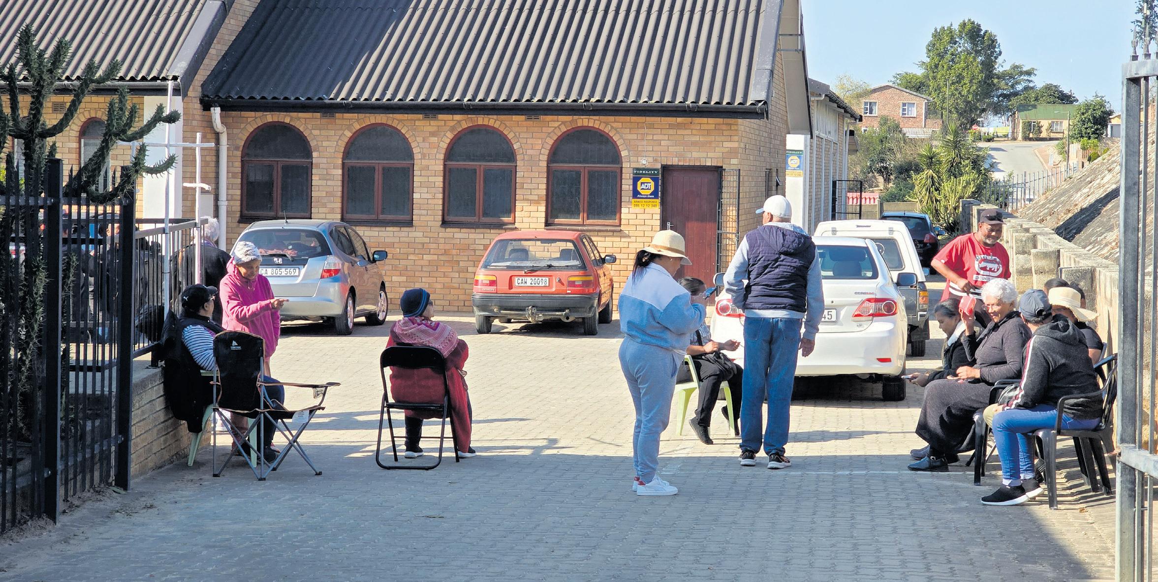 VGK Blanco: sakke vol geld en 'n kerk vol vrae