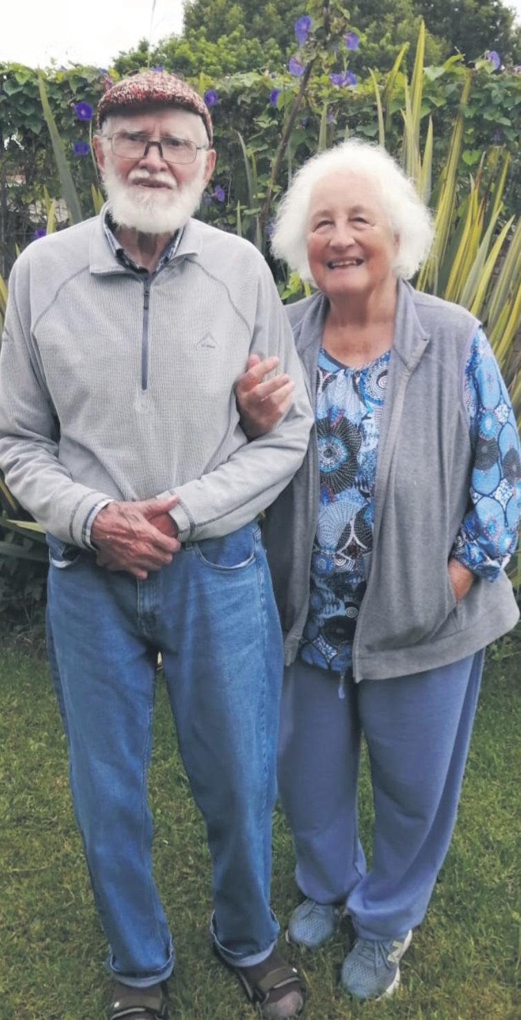 Bejaarde egpaar se gewuif vir Powervan raak stil