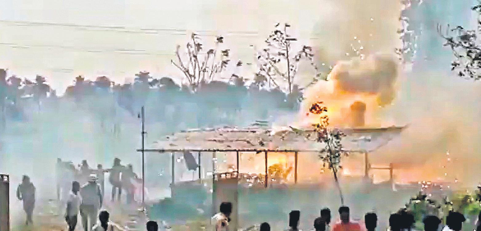 21 dead in firecracker unit blast in Kakinada | Telangana Today ...