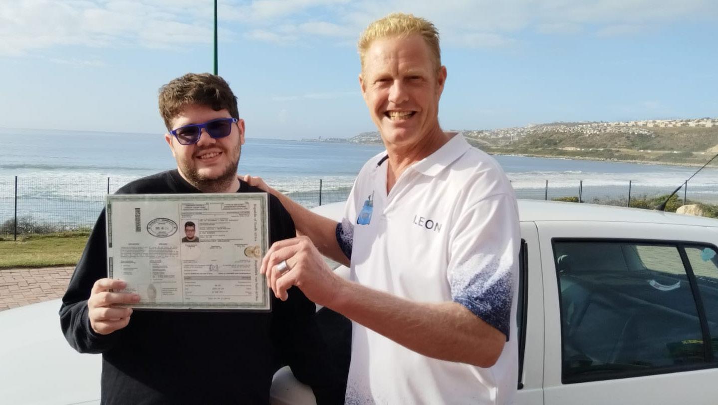 Jong man met outisme bereik mylpaal