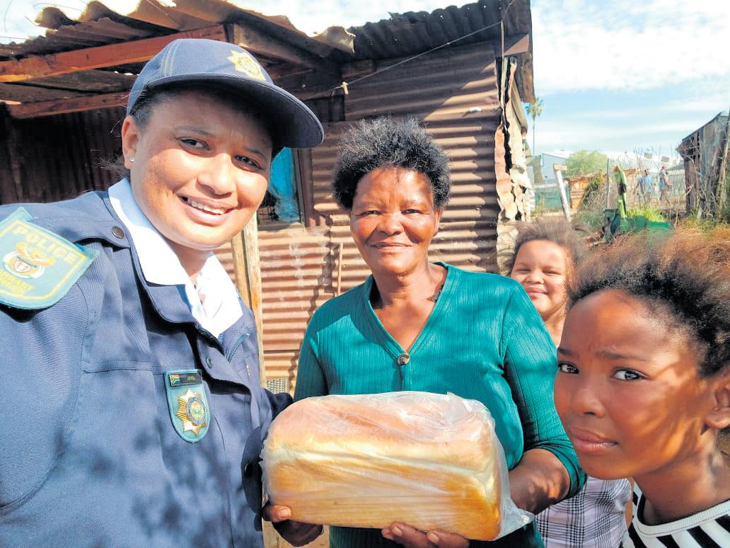 Carmigos gee terug aan die gemeenskap