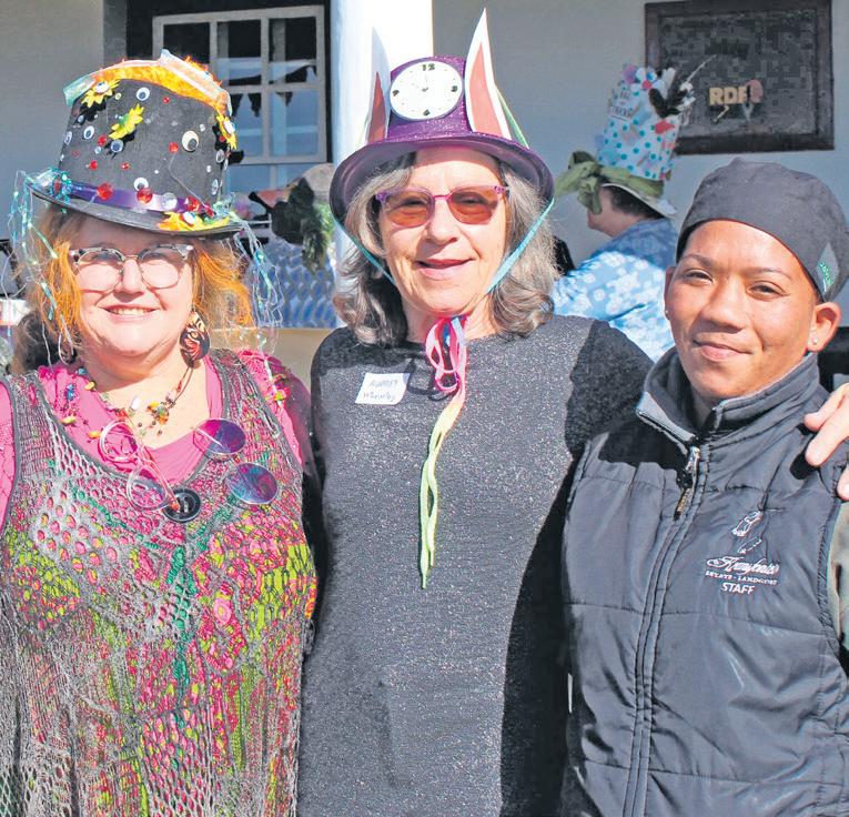 Jagersbosch se Mad Hatters-teepartytjie