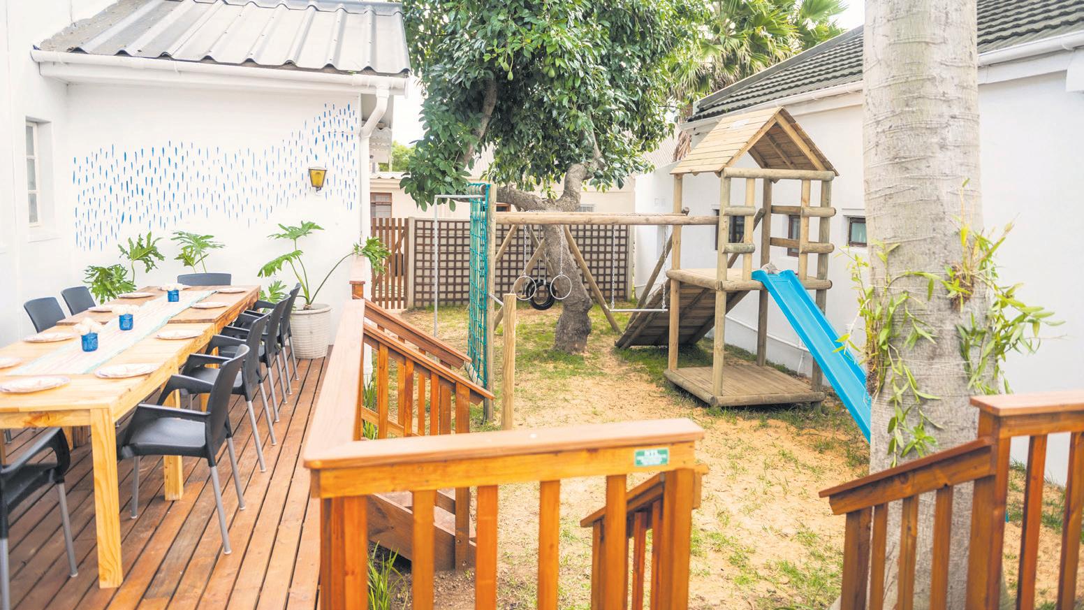 Enya's spog met nuwe baadjie en spyskaart