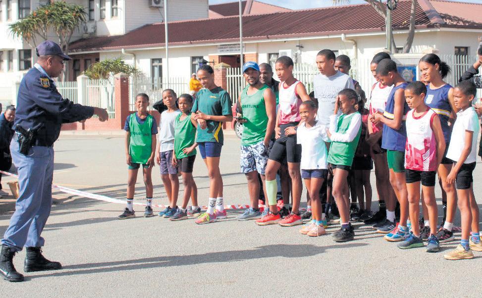 Mandeladag-pretdraf bring Riversdal-gemeenskap byeen