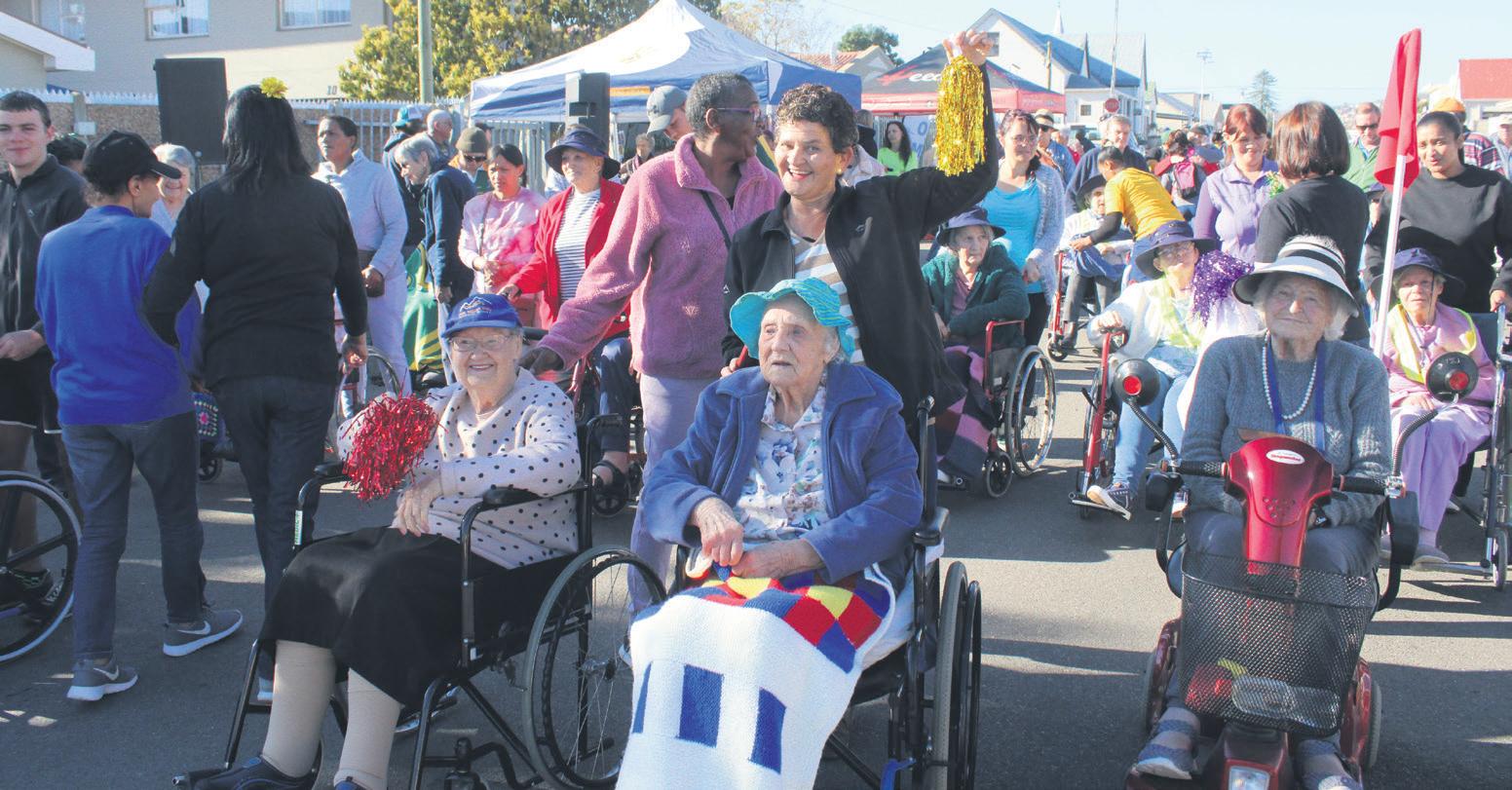 Helpende Hand en inwoners stap Droom-myl