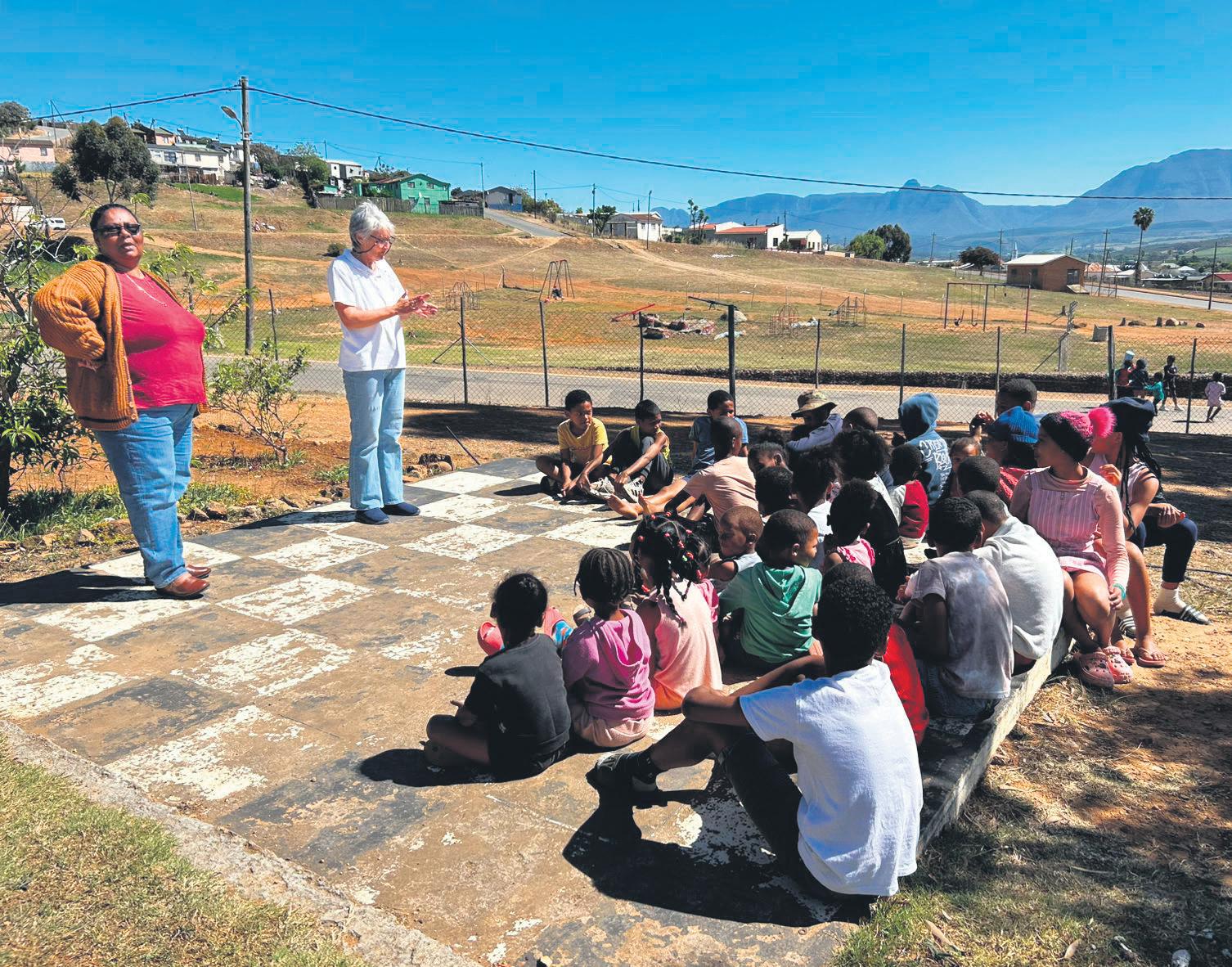 Cars bevorder dierebewustheid in Slangrivier-gemeenskap