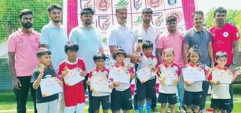 பாளை பெருமாள்புரத்தில் சிறுவர்களுக்கான கால்பந்து போட்டி! 15 பள்ளிகள் பங்கேற்பு!!
