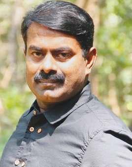 தமிழ்நாட்டில் மாறி, மாறி ஆட்சி: தி.மு.க., அ.தி.மு.க.வை பேய், பிசாசு என்று வர்ணித்த சீமான்! "விஜய் என்ன தத்துவத்தை வைத்து அரசியலுக்கு வந்துள்ளார்" என கேள்வி!!