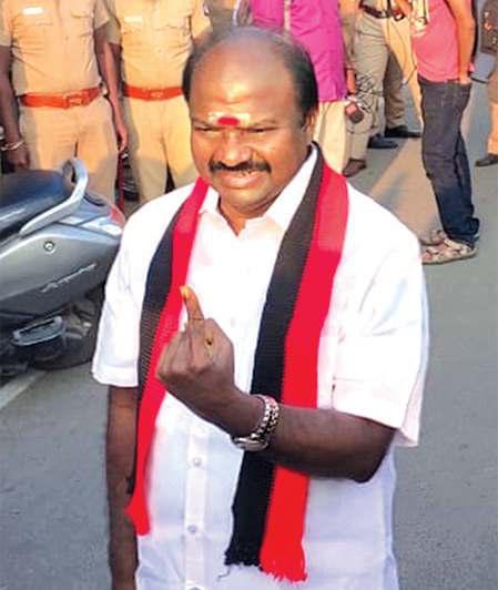 இருமுனைப் போட்டியில் வெல்வது யார்? ஈரோடு கிழக்கில் விறுவிறுப்பானதேர்தல்!