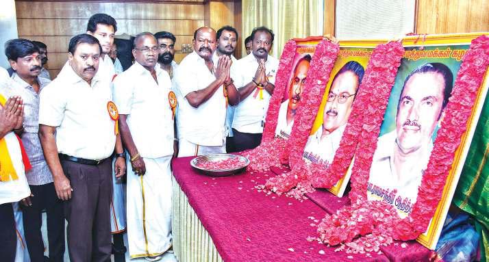 மும்மொழிக் கொள்கையில் ஸ்டாலின் எடுக்கும் அனைத்து நடவடிக்கைக்கும் உறுதுணையாக இருப்போம்!
