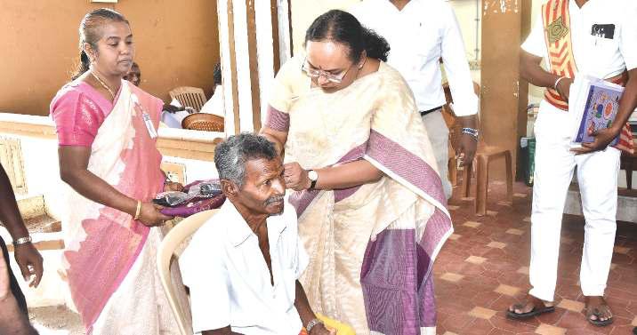 சட்டப் பேரவையில் இருந்து பாதியில் வெளியேறிய சி.வி.சண்முகம்!