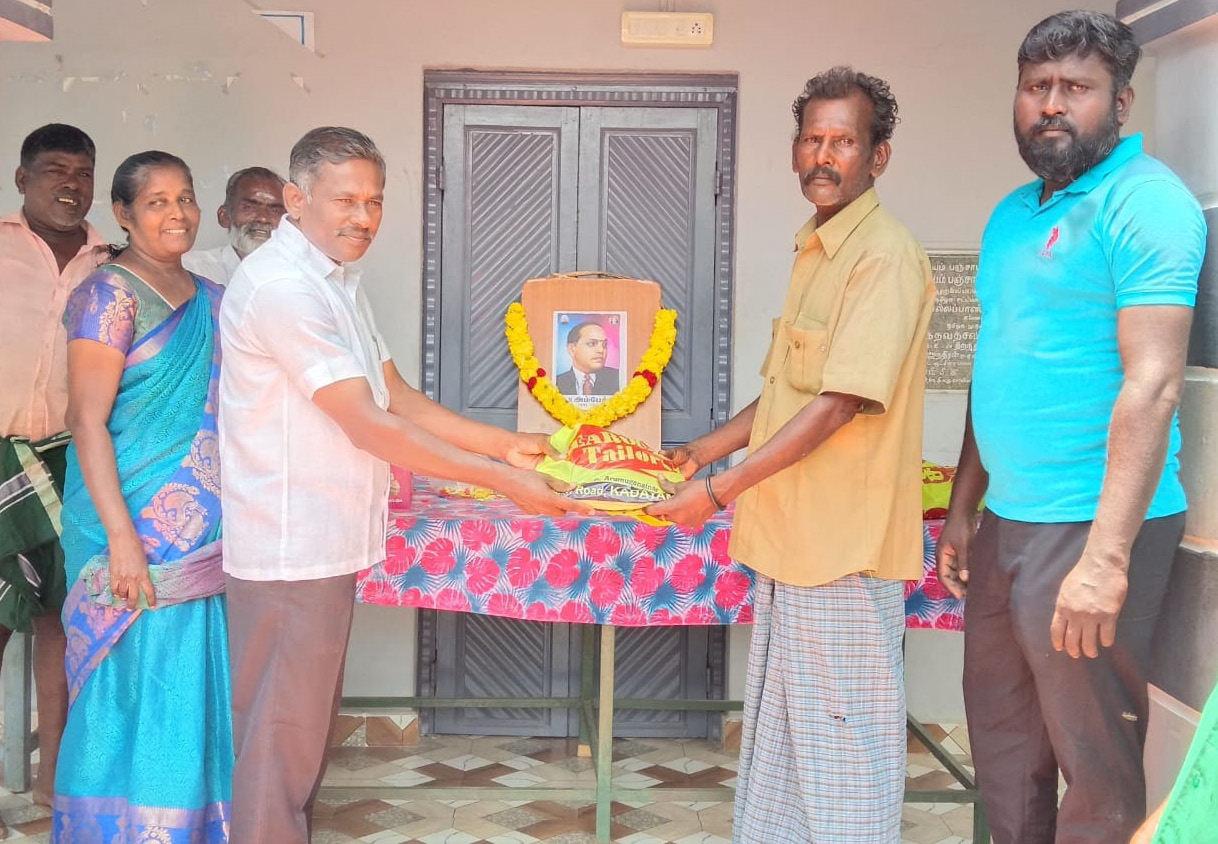 கீழக்கடையம் ஊராட்சி அலுவலகத்தில் அம்பேத்கர் பிறந்த தின கொண்டாட்டம்