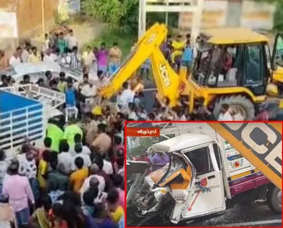 பஸ்-சரக்கு வாகனம் நேருக்கு நேர் மோதி விபத்து: ஒருவர் உடல் நசுங்கி பலி