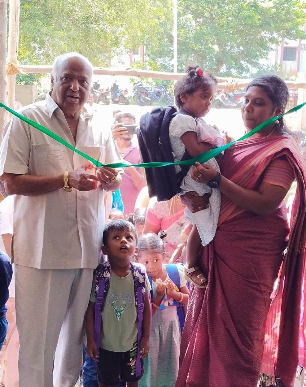 பல்லவன் மெட்ரிக் மேல்நிலைப்பள்ளி ஆரம்ப விழா புதுவை தமிழ்ச் சங்க தலைவர் முத்து திறந்து வைத்தார்