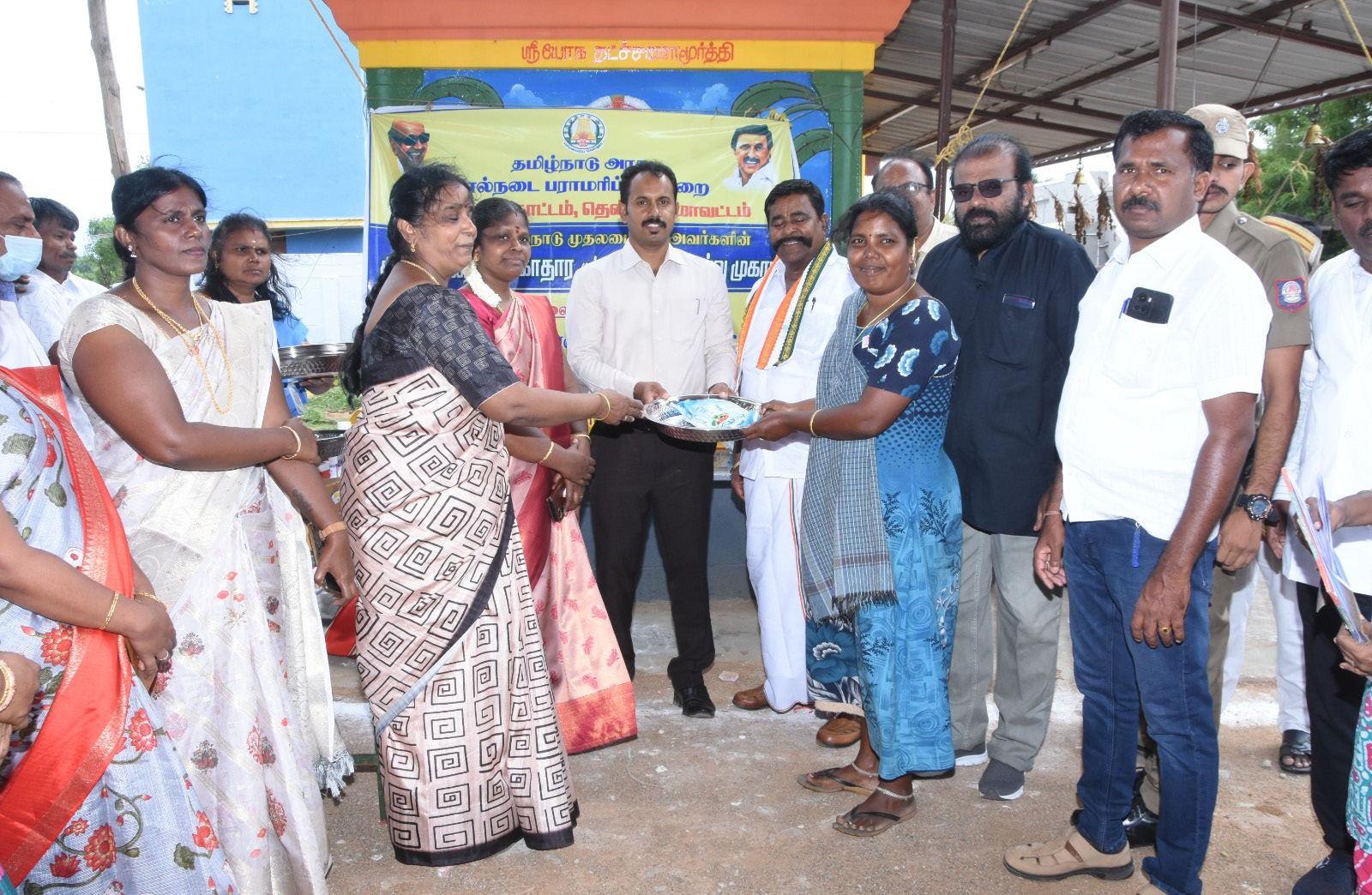 சுகாதார விழிப்புணர்வு முகாம் தென்காசி ஆட்சியர் தொடங்கி வைத்தார்