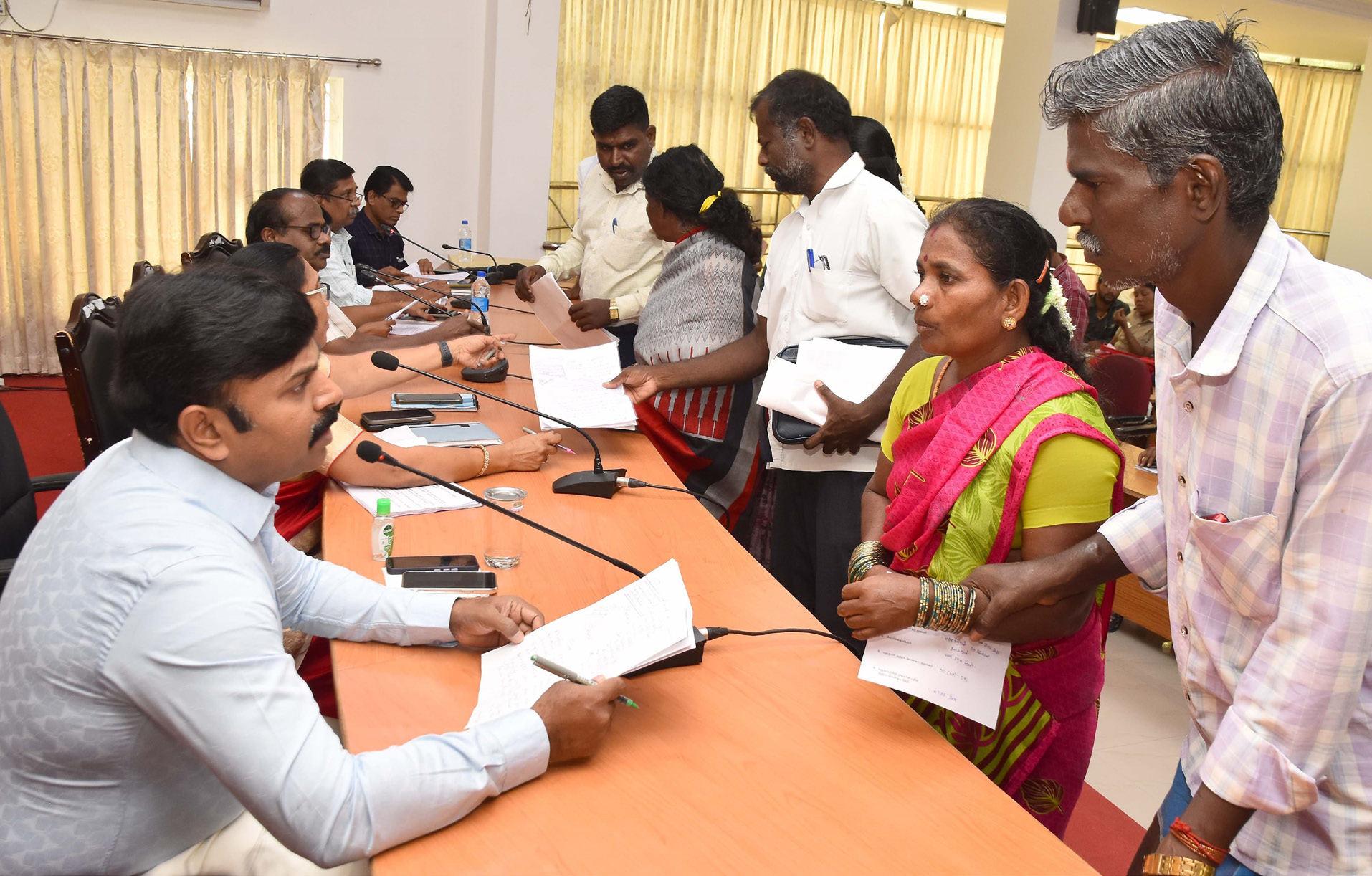 மக்கள் குறைதீர்க்கும் நாள் கூட்டம்