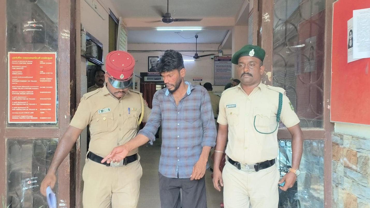 காரைக்கால் ரயில் நிலையத்தில் விசா முடிந்து சுற்றிய இலங்கை இளைஞர் கைது