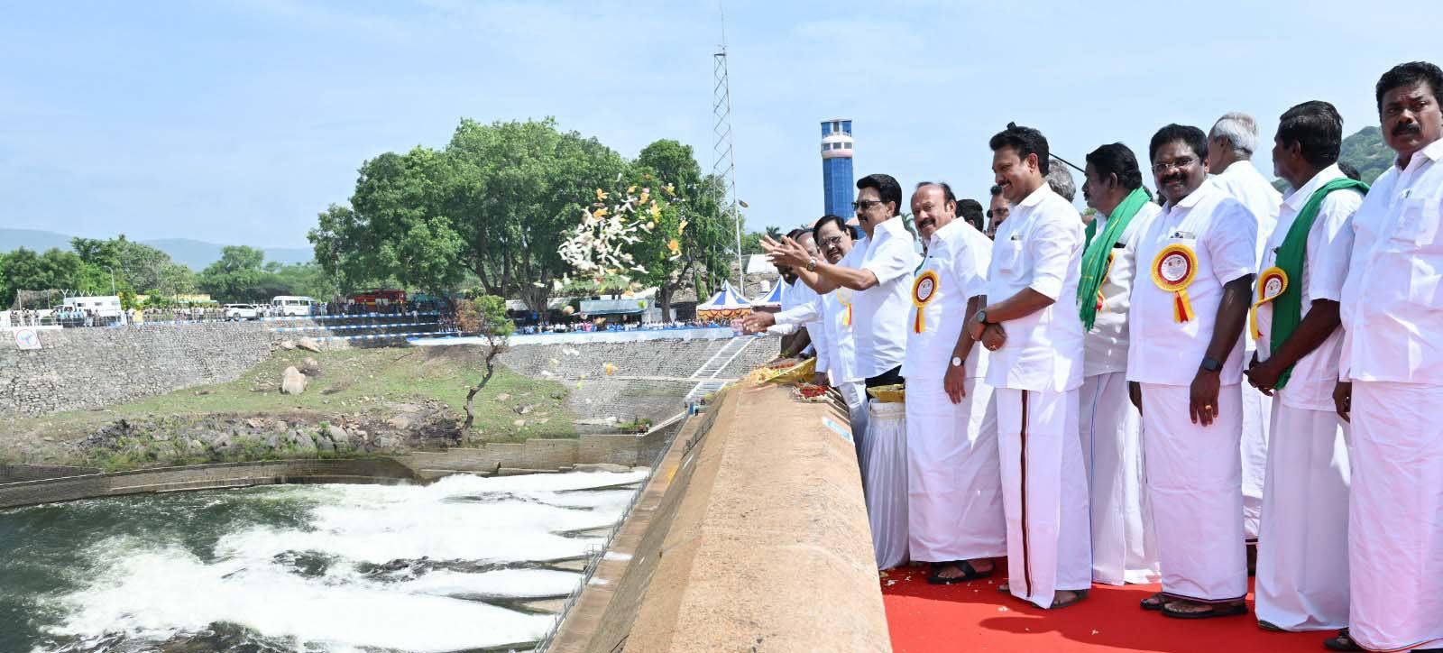 டெல்டா பாசனத்திற்காக மேட்டூர் அணையில் தண்ணீர் திறந்து வைத்தார் முதல்வர் மு.க.ஸ்டாலின்