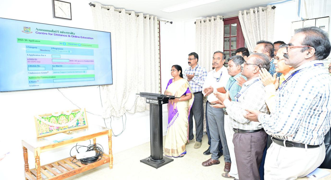 அண்ணாமலைப் பல்கலைக்கழகத்தில் தொலைதூரக் கல்வி பாடப்பிரிவுகளுக்கு விண்ணப்பம் விற்பனை துவக்கம்