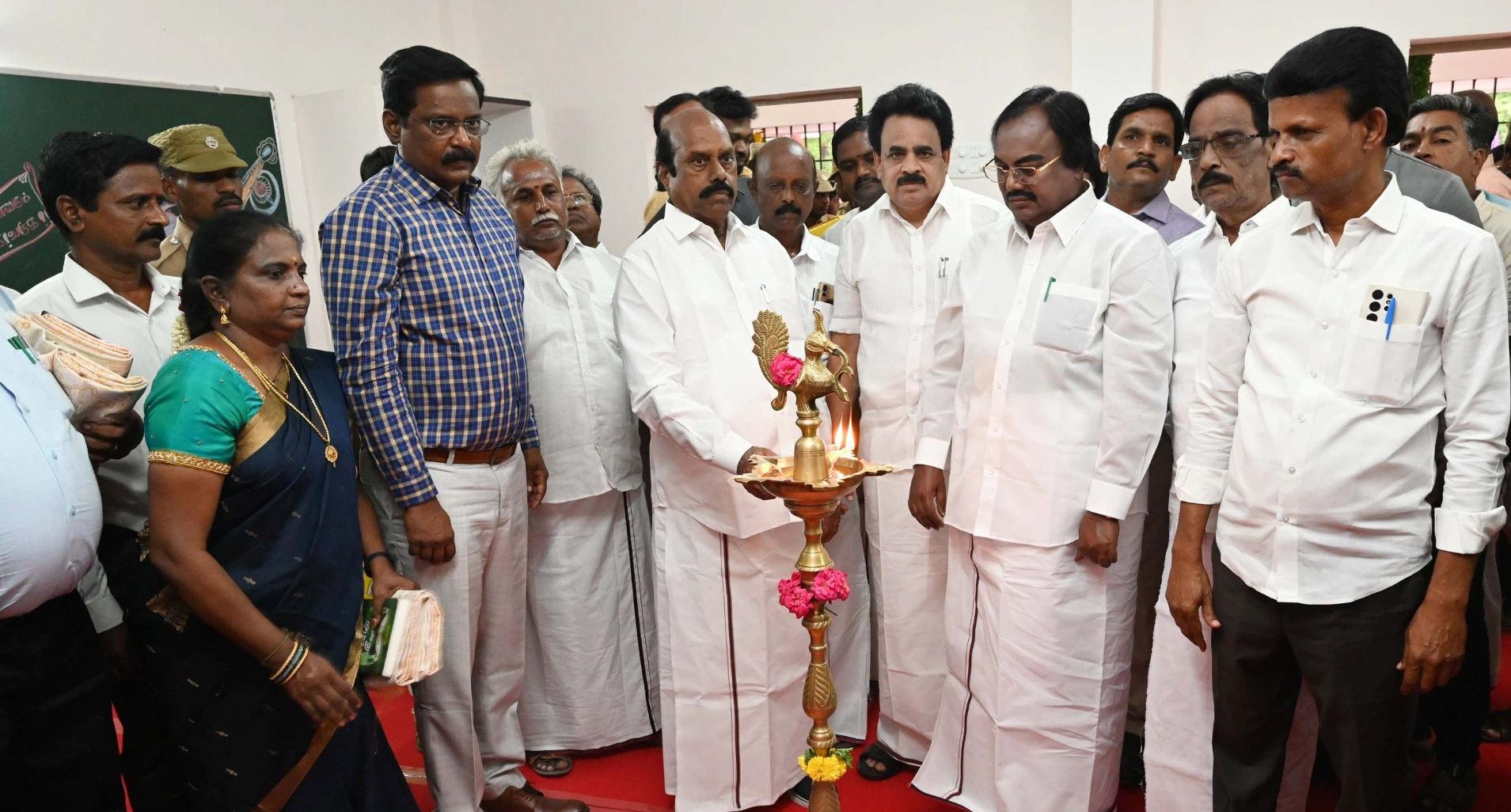 கீழ்பென்னாத்தூர் பேரூராட்சியில் அரசு ஆண்கள் மேல்நிலைப்பள்ளியில் கூடுதல் வகுப்பறை கட்டிடம் திறப்பு