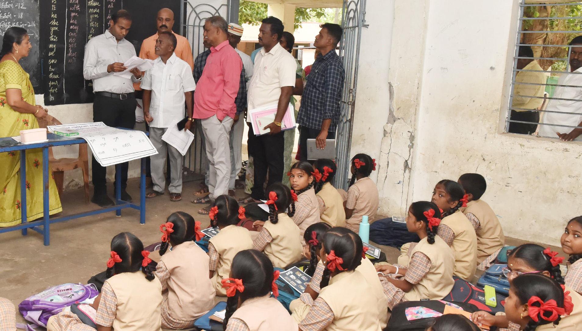மாணவர்களின் கற்றல்திறன் குறித்து அரசு பள்ளிகளில் ஆட்சியர் ஆய்வு