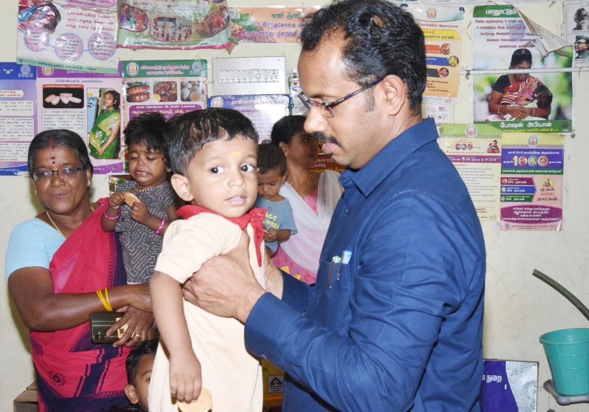 தென்காசி மாவட்டத்தில் வளர்ச்சித்திட்டங்களை ஆட்சியர் கமல் கிஷோர் நேரில் ஆய்வு