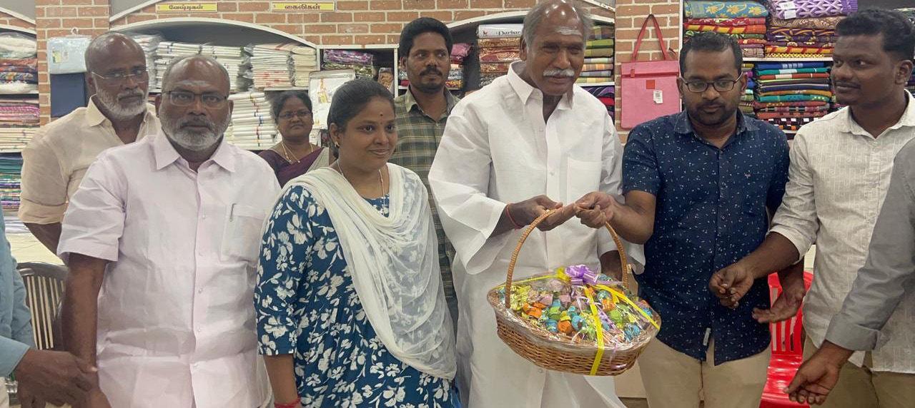 முதல்வர் ரங்கசாமியிடம் வாழ்த்து