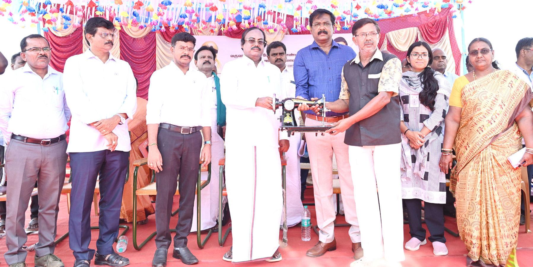 மக்கள் தொடர்பு திட்ட முகாமில் நலத்திட்ட உதவிகள் வழங்கல்