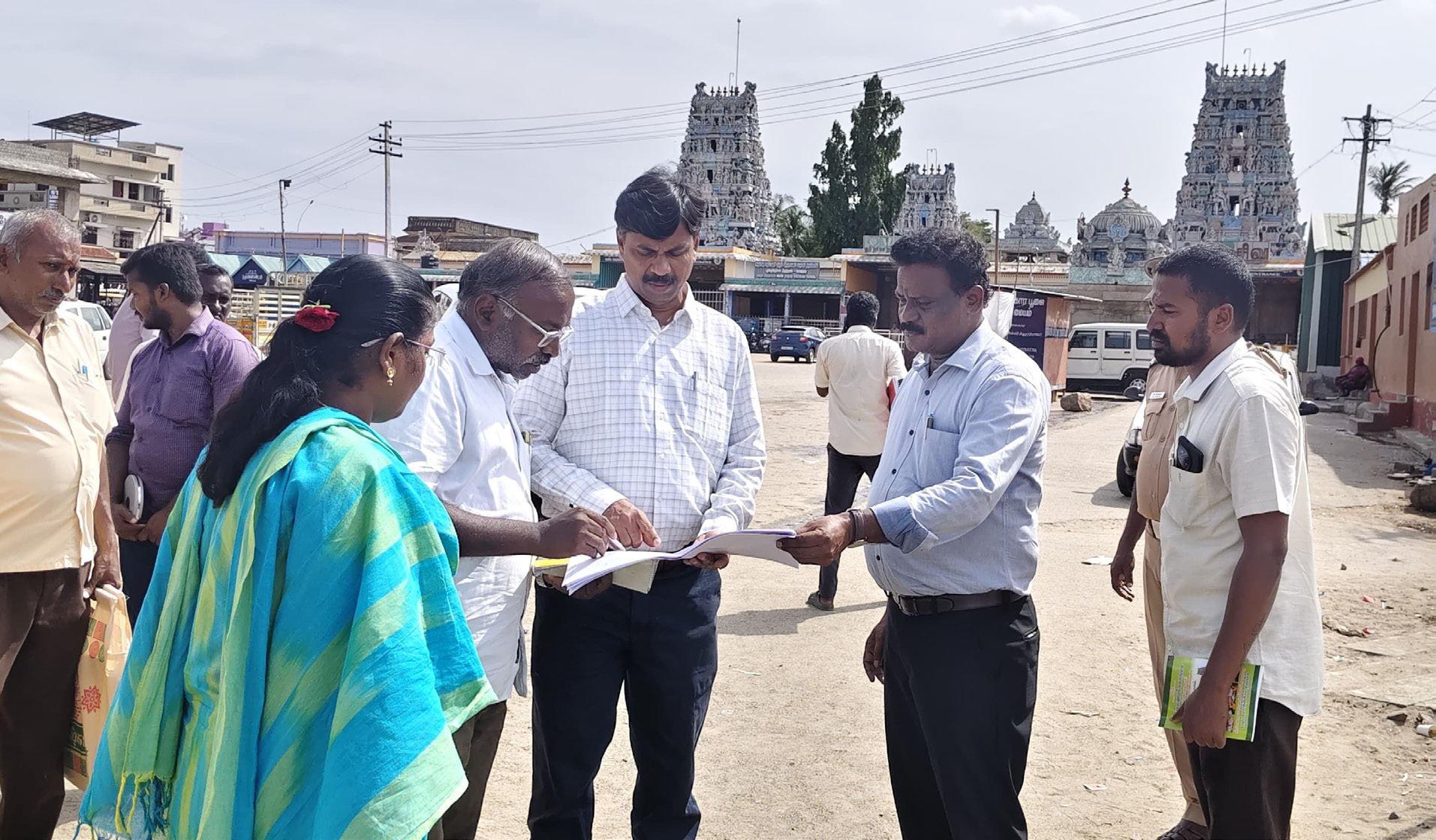 வளர்ச்சித்திட்ட பணிகள் குறித்து ஆட்சியர் ஆய்வு