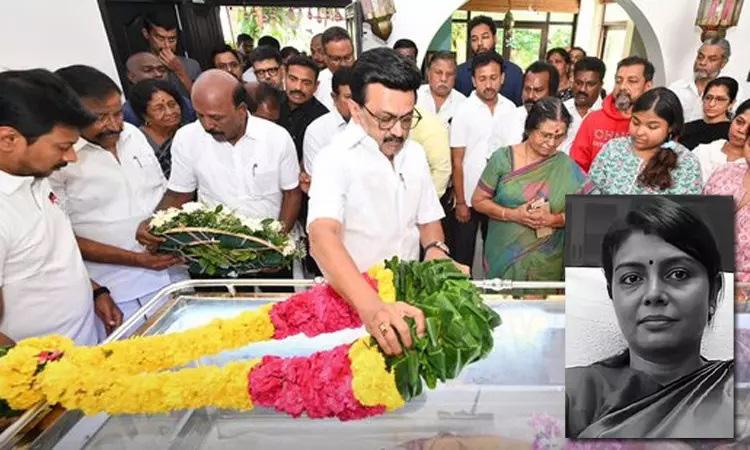 பீலா வெங்கடேசன் உடலுக்கு முதலமைச்சர் மு.க.ஸ்டாலின் நேரில் அஞ்சலி