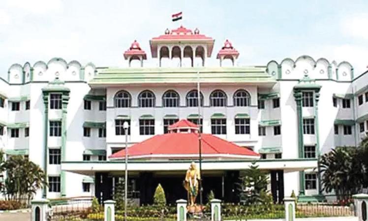 நித்தியானந்தா ஆசிரமத்தில் இருந்து சீடர்களை வெளியேற்றக்கூடாது: மதுரை ஐகோர்ட்